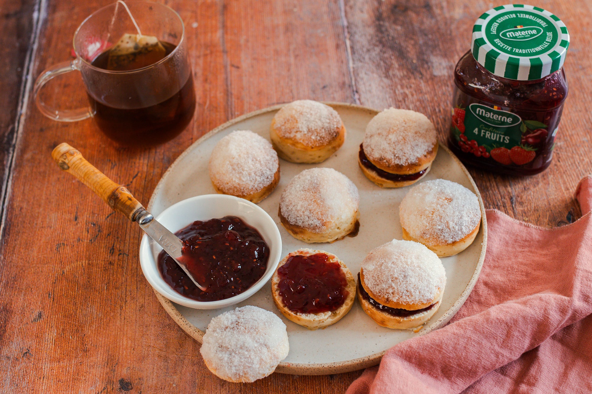 Petits pains beignets à la confiture Extra 4 fruits
