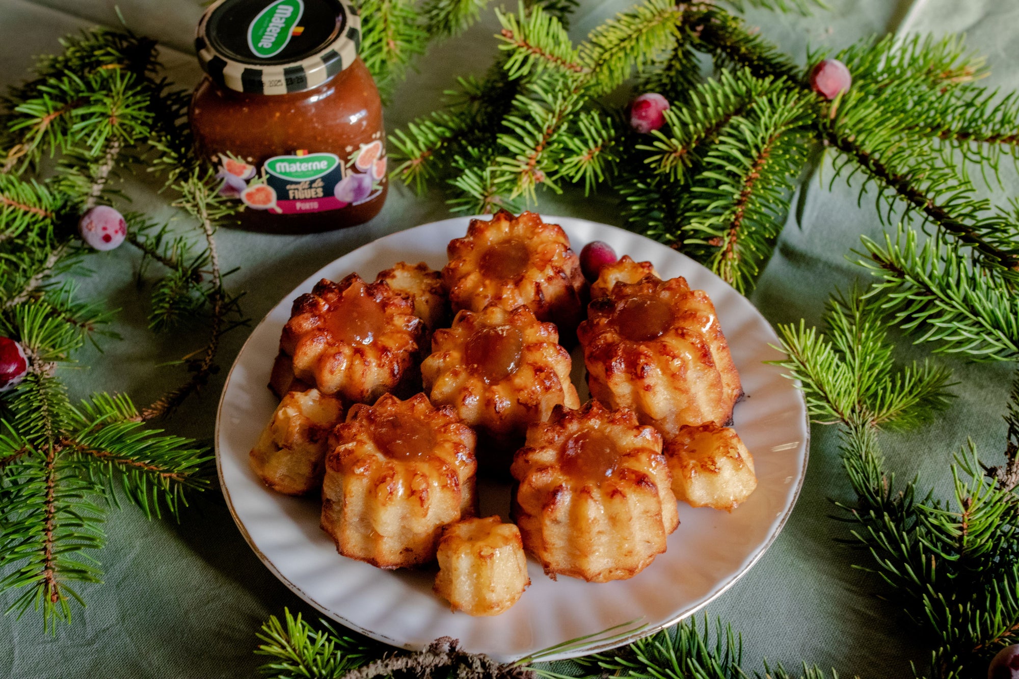 Cannelés au confit de figues au porto