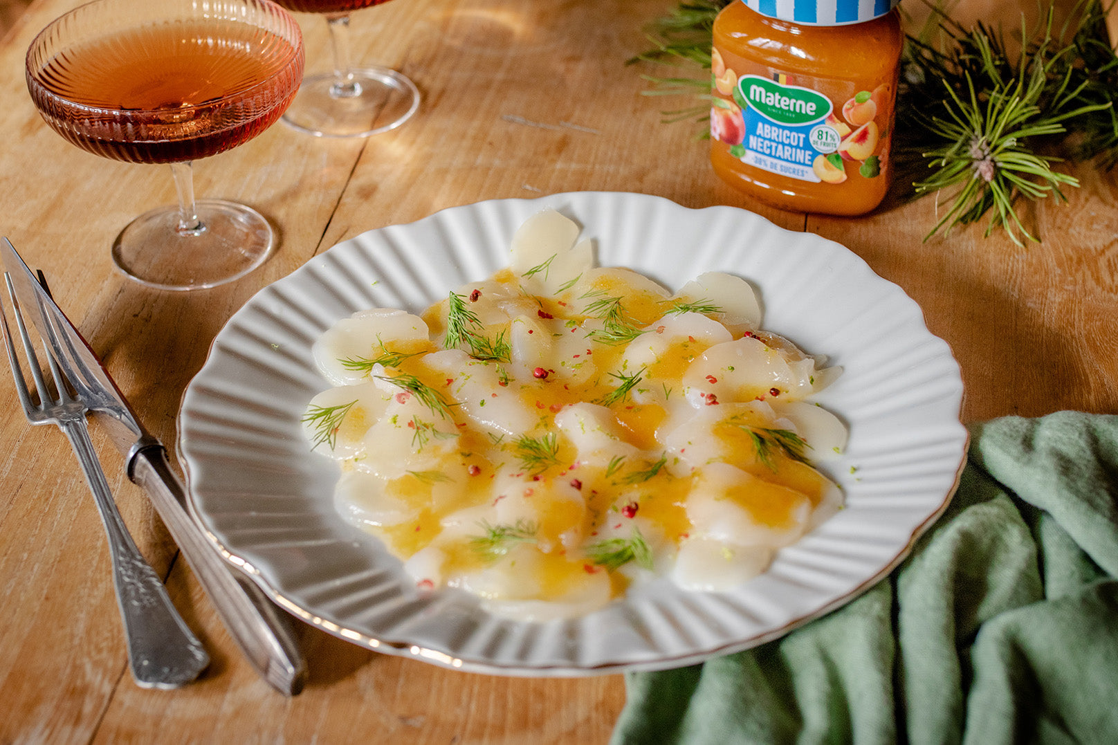 Carpaccio de Saint Jacques, vinaigrette à la confiture allégée Materne abricot et nectarine
