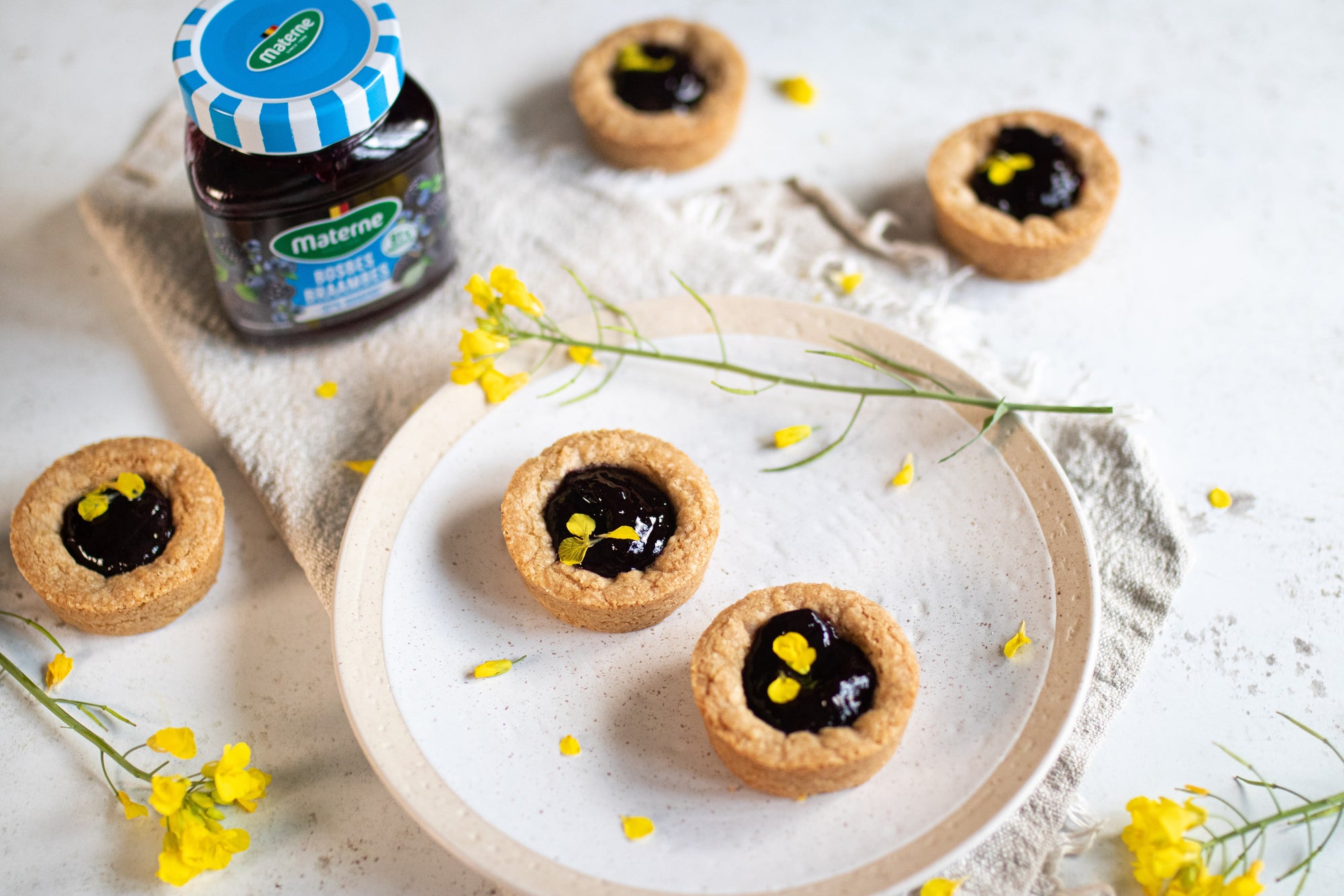 Sablés à la confiture allégée myrtille-mûre