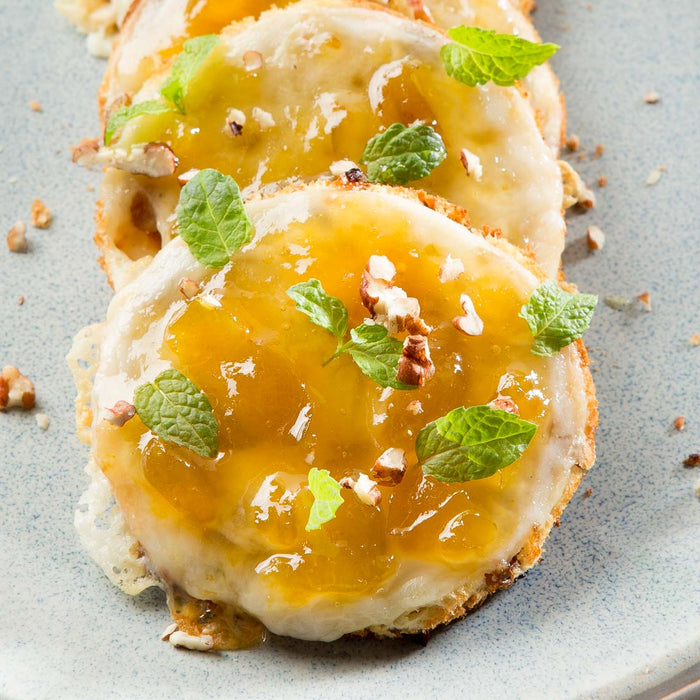 Dessert au fromage de chèvre et aux mirabelles