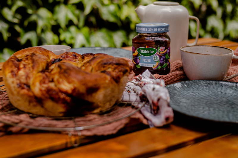 Brioche tressée à la confiture allégée à la prune