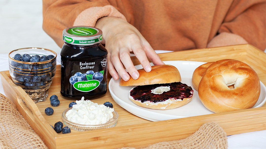 Bagel américain au fromage à tartiner et à la confiture de myrtilles Materne