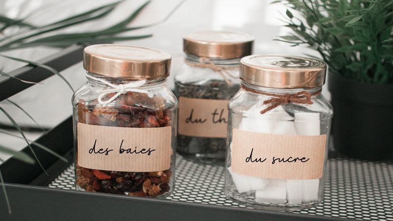 Recyclez vos pots de confiture en rangements pour vos aliments secs