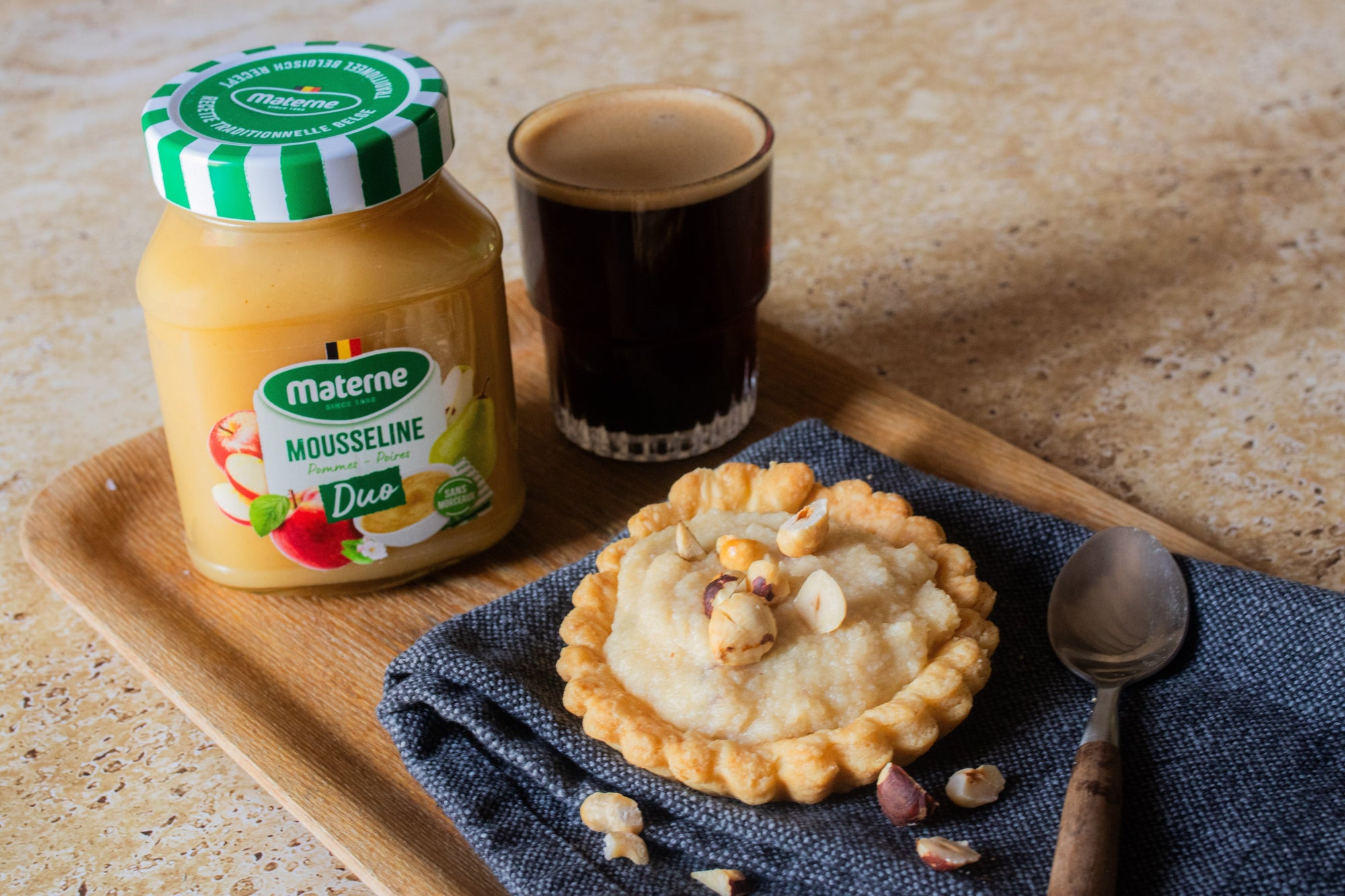 Tartelettes à la compote de pommes–poires et noisettes
