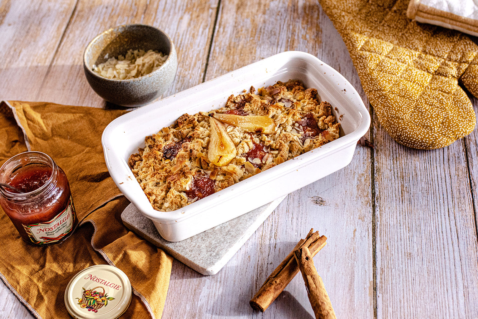 Crumble de poires et confiture Nostalgie Rhubarbe
