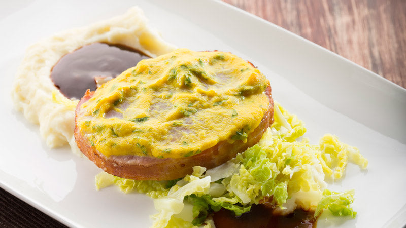 Purée de pommes de terre aux pommes, rôti Ardennais, persillade et chou de Milan