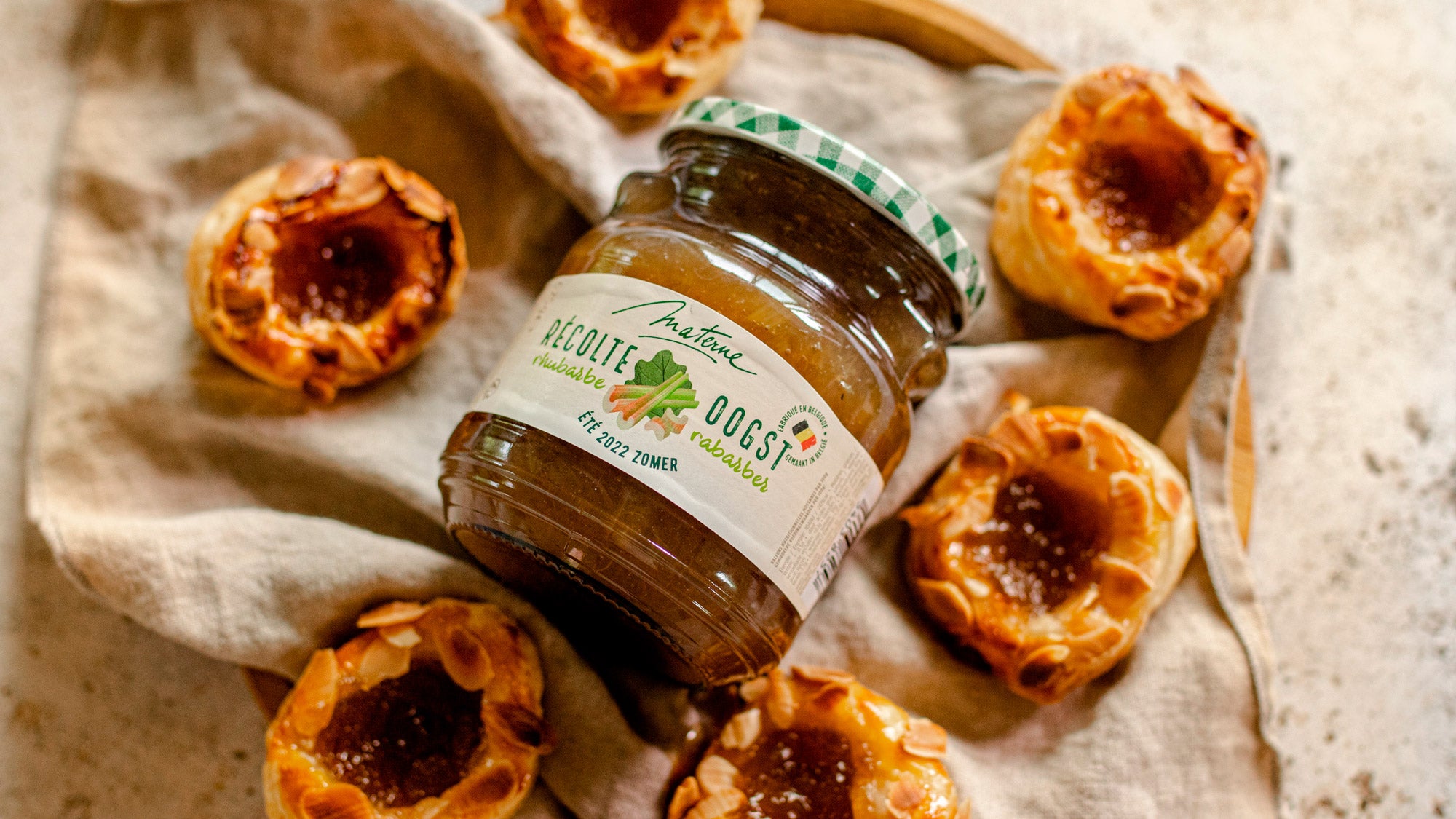 Feuilleté au cœur confiture Récolte à la rhubarbe