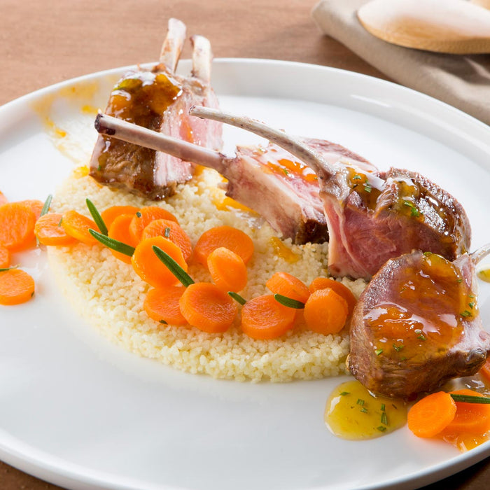 Côtelette d’agneau, couscous, carotte et sauce aux 4 fruits jaunes